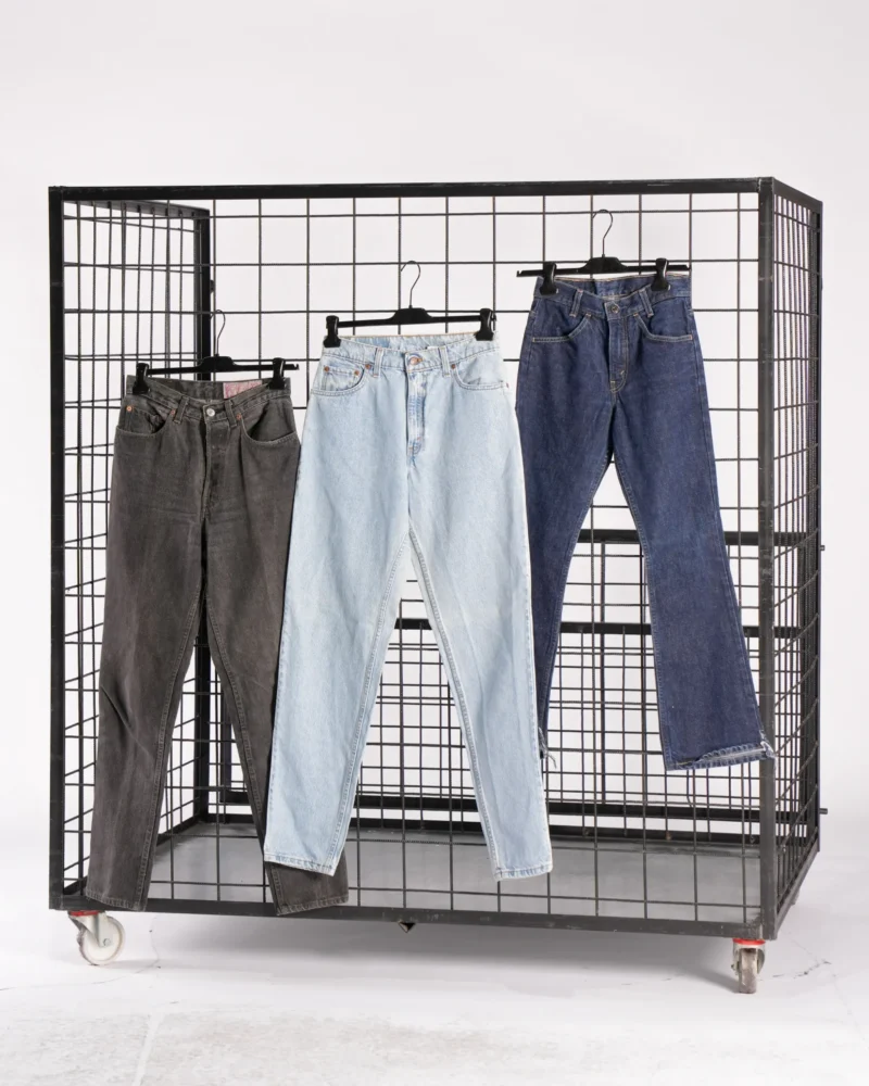 BRANDED WOMEN'S TROUSERS