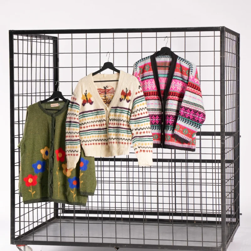 WOMEN'S HEAVY COLOURED CARDIGAN