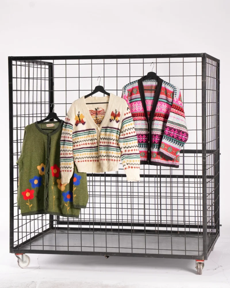 WOMEN'S HEAVY COLOURED CARDIGAN