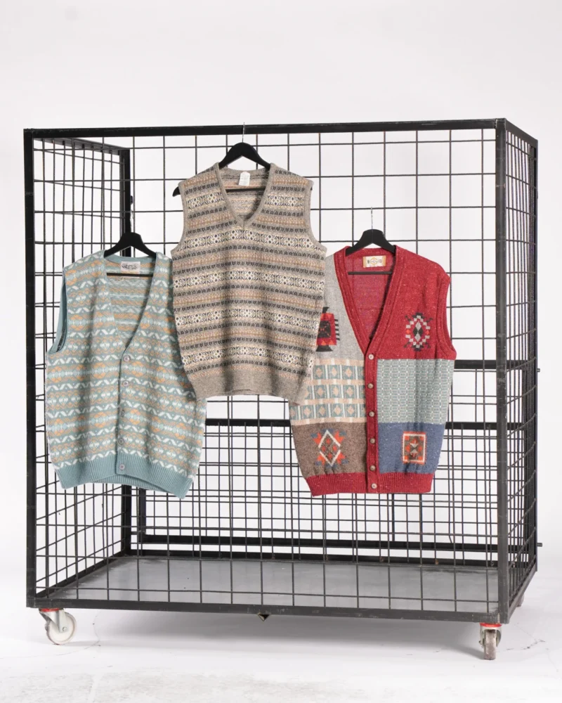 VEST JUMPERS + CARDIGANS