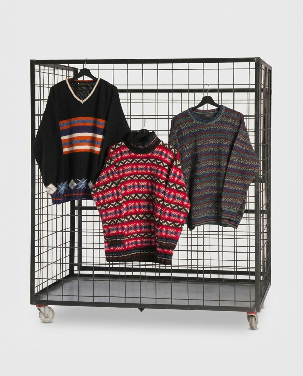 MEN'S COLOURED JUMPER